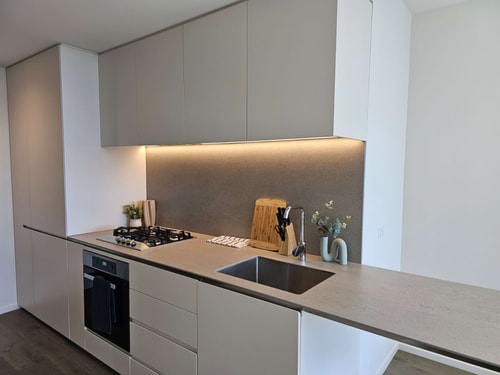 Cozy 1 Bedroom Apartment In South Bank 7 Serain Residences