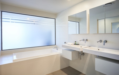 Three Bedroom Comfortable Villa Surfers Paradise 8 Serain Residences
