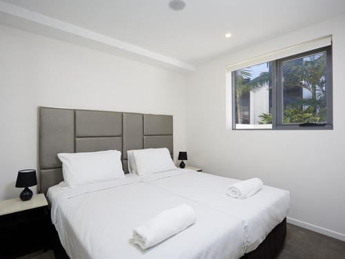 Three Bedroom Comfortable Villa Surfers Paradise 10 Serain Residences