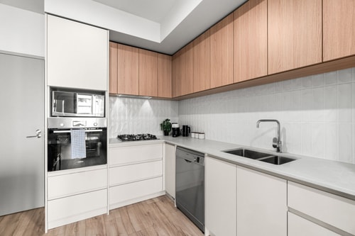 Adelaide Central 1+1 Apt | Gym | Sleeps 4 Guests 20 Serain Residences