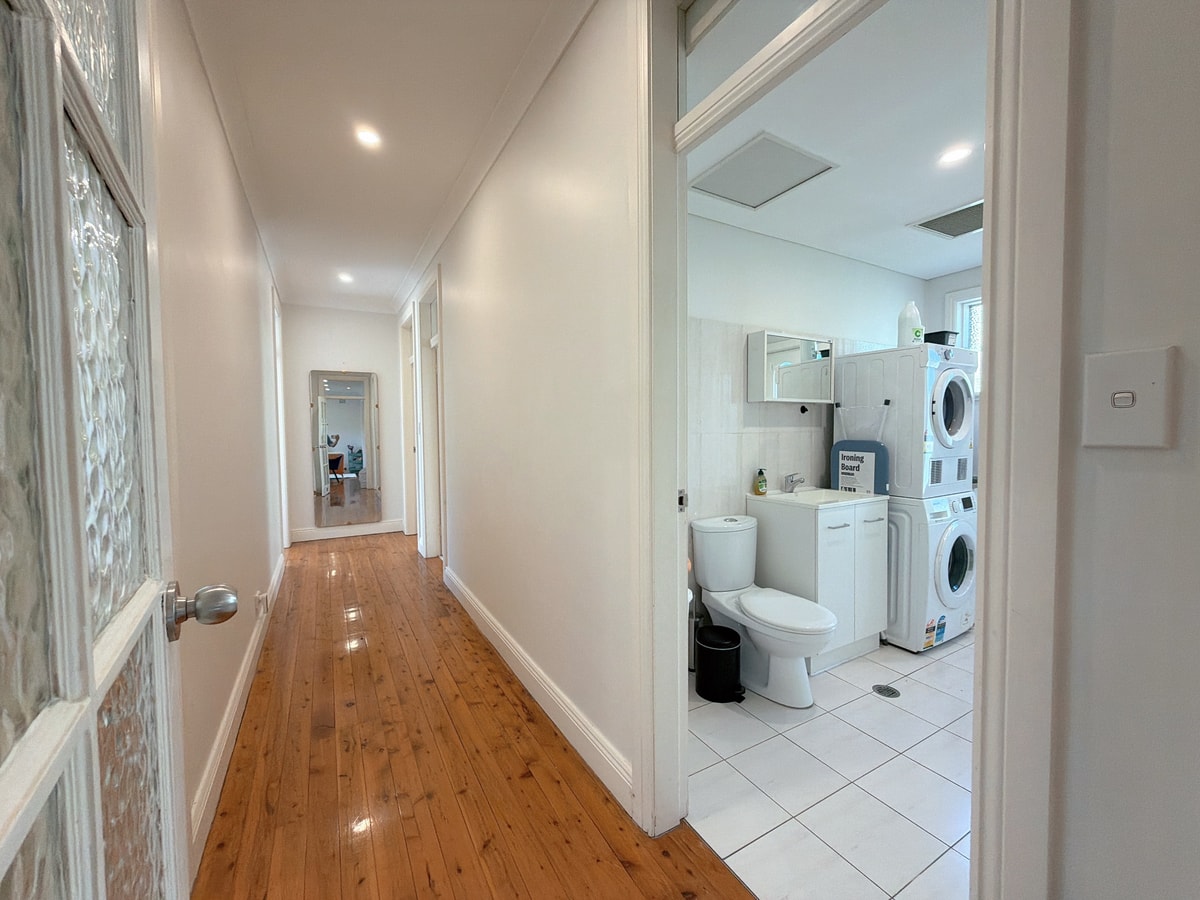 Burwood 4BR Family Home | Fast WiFi & Free Parking 19 Serain Residences