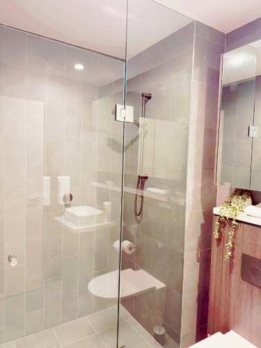 Stylish 1BR | Pool, Gym & Parking by Olympic Park 10 Serain Residences