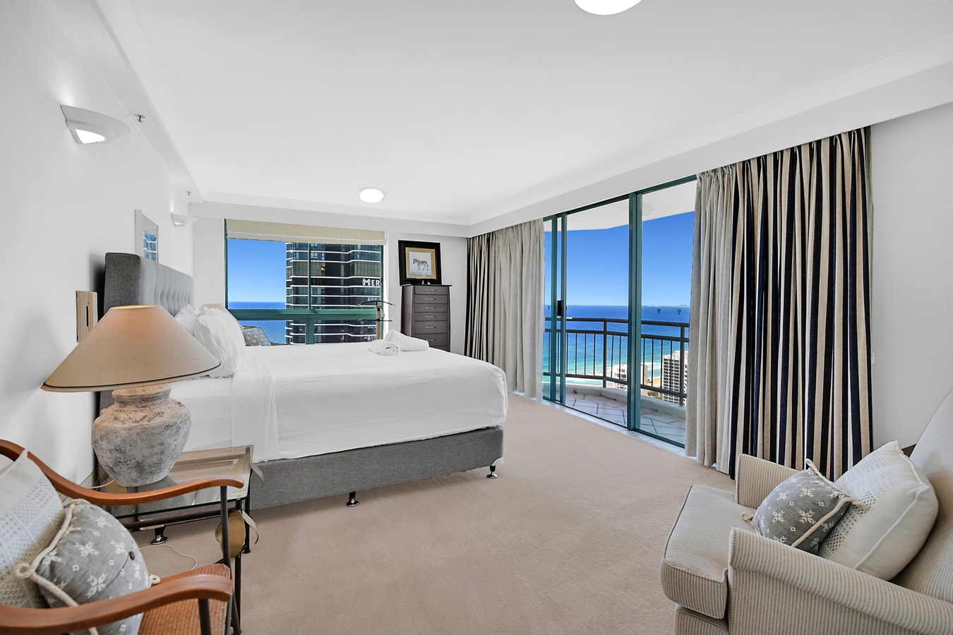 Panoramic Ocean View Sub-Penthouse Crown Surfers 7 Serain Residences