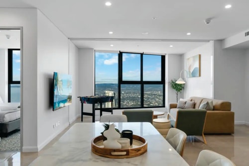 Ocean & City View | 3BR Beachside Escape Floor 62 5 Serain Residences