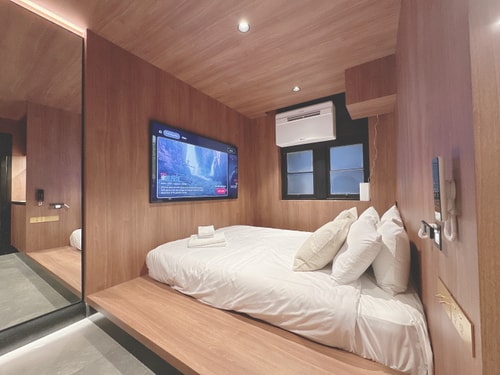 Chic Inner-City Hideaway Studio in Surry Hills 5 Serain Residences