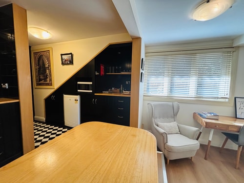Leura's Magical Manderley - Studio Room 11 Serain Residences