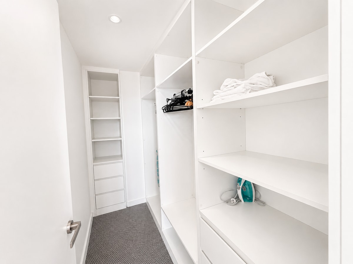 Heart of Southport 2BR | Near Tram & Pacific Fair 5 Serain Residences
