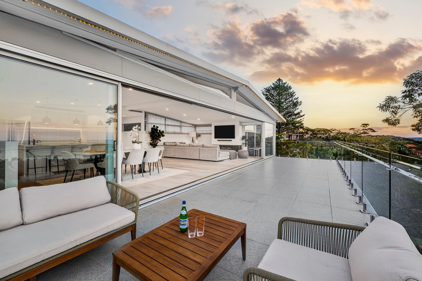 Costal Three-Storey Home with Panoramic Sea Views 13 Serain Residences