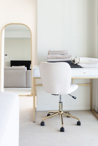 Comfy 1BDR Apt 3 minutes to Train Station Burwood 7 Serain Residences