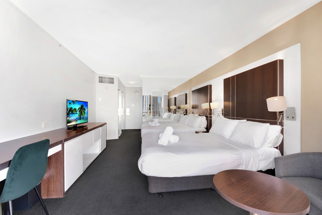 Cozy 2 Double-bed Hotel Room | Max 4 guests 2 Serain Residences