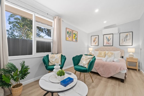 Stylish 2BR Retreat | Walk to Shops & 12min to CBD 8 Serain Residences