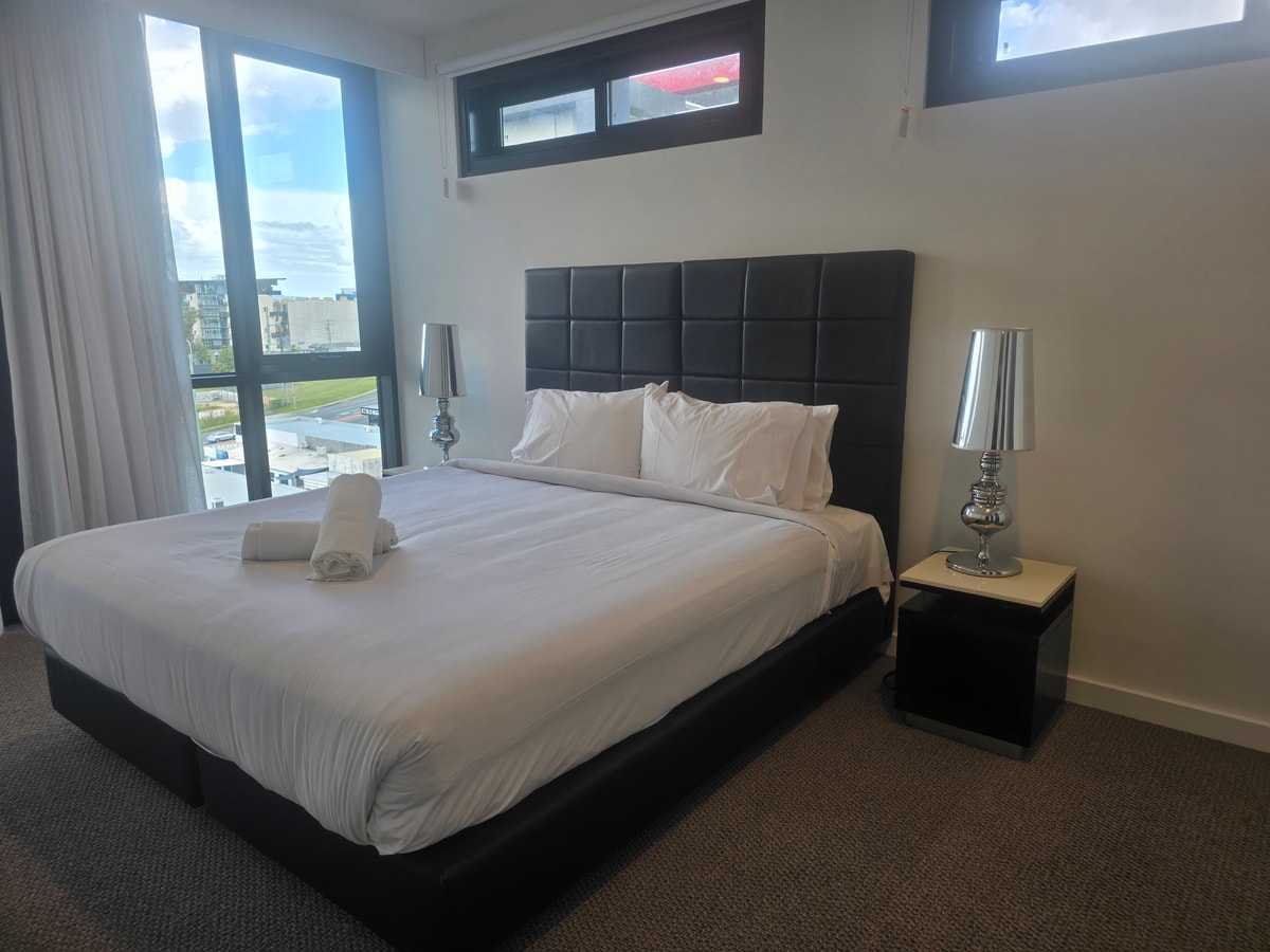 Comfortable 2 BDR Apartment in Central Southport 2 Serain Residences