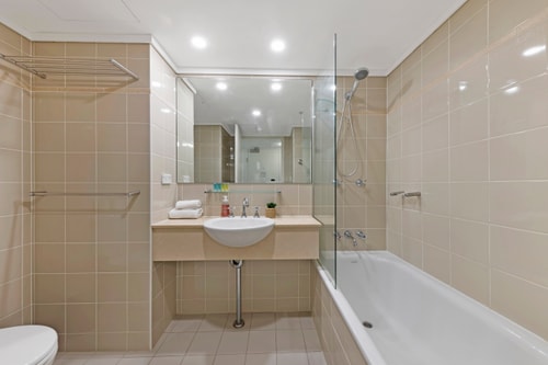 Cozy Studio with Gym & Pool Near Chatswood Station 13 Serain Residences
