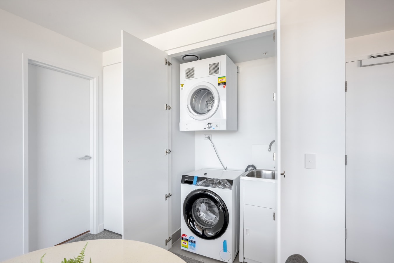 Modern Style Comfortable 1Bedroom Apt with Parking 12 Serain Residences