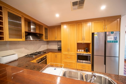 Cozy Home 5mins Walk from Beach with Fireplace 8 Serain Residences