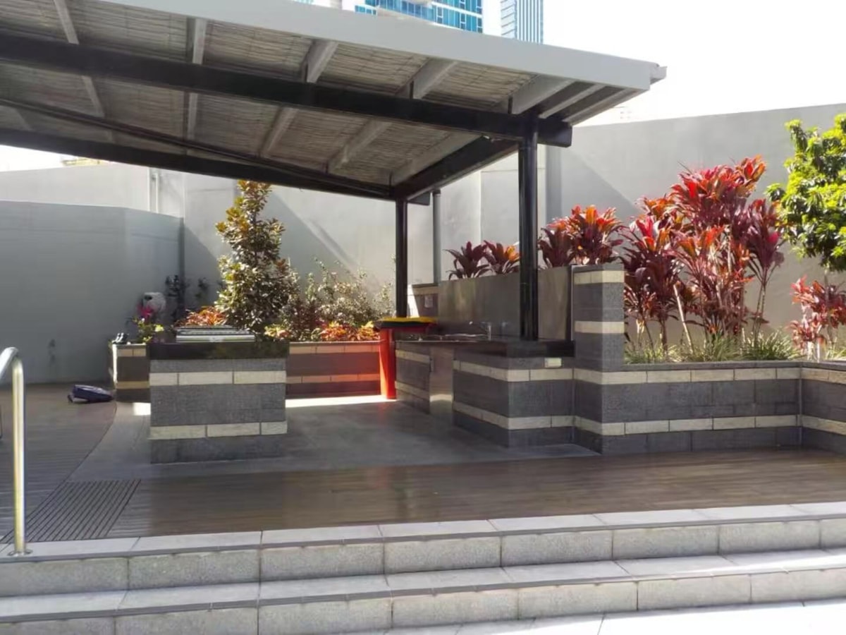 Modern 2BR Oasis with Pools, Gym & Secure Parking 31 Serain Residences