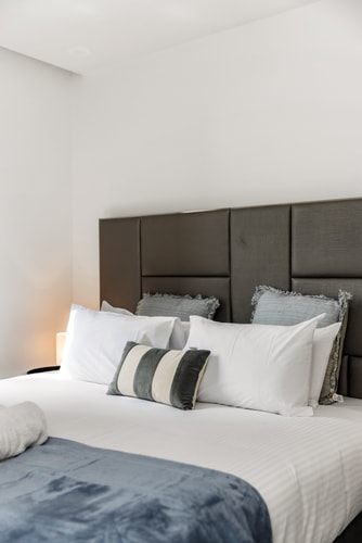 City View 2 bedroom Apt in the Heart of Melbourne 1 Serain Residences