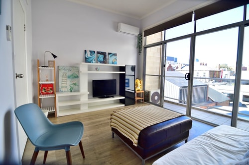 3BR Townhouse in Heart of Adelaide with Parking 0 Serain Residences