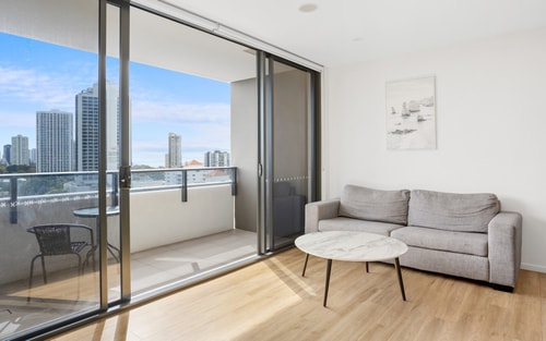 Modern 2BR Apartment on level 13 | Walk to Beach 7 Serain Residences