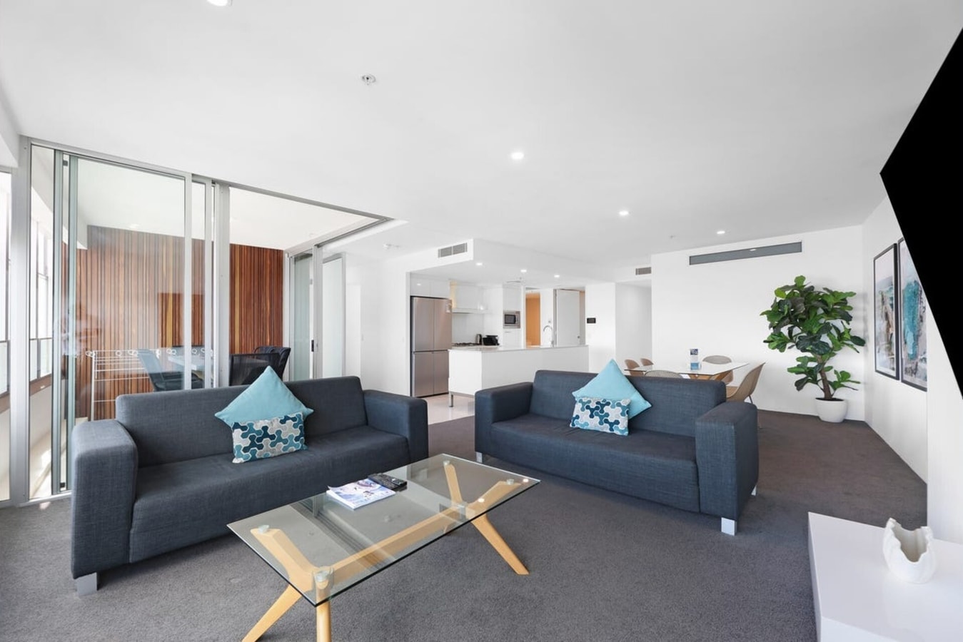 High-Rise Ocean View 3BDR Apartment with Parking 2 Serain Residences