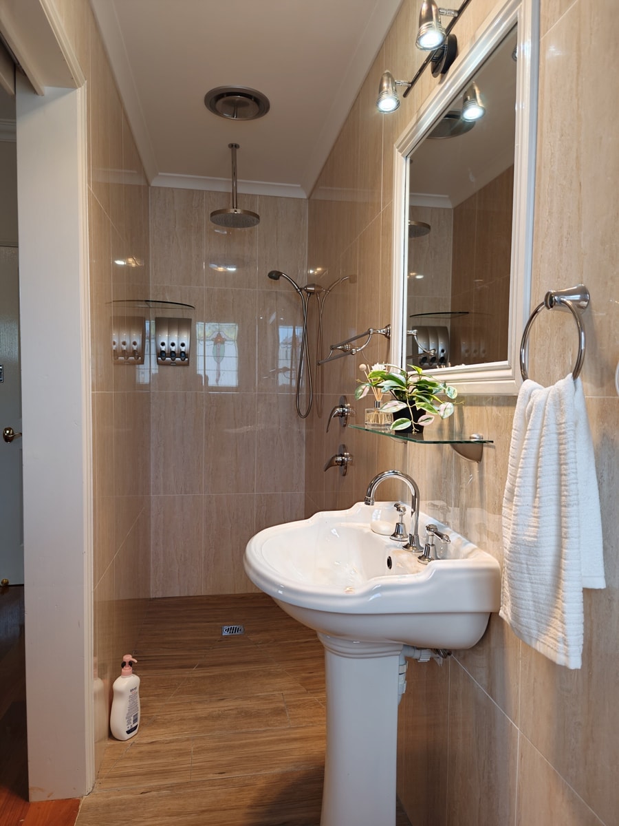 4BR Upper House Close to Blue Mountains Highlights 30 Serain Residences