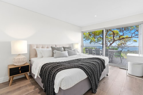 Costal Three-Storey Home with Panoramic Sea Views 22 Serain Residences