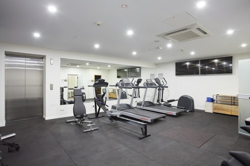 Comfortable 2 bedroom Apartment in Central Surfers 25 Serain Residences