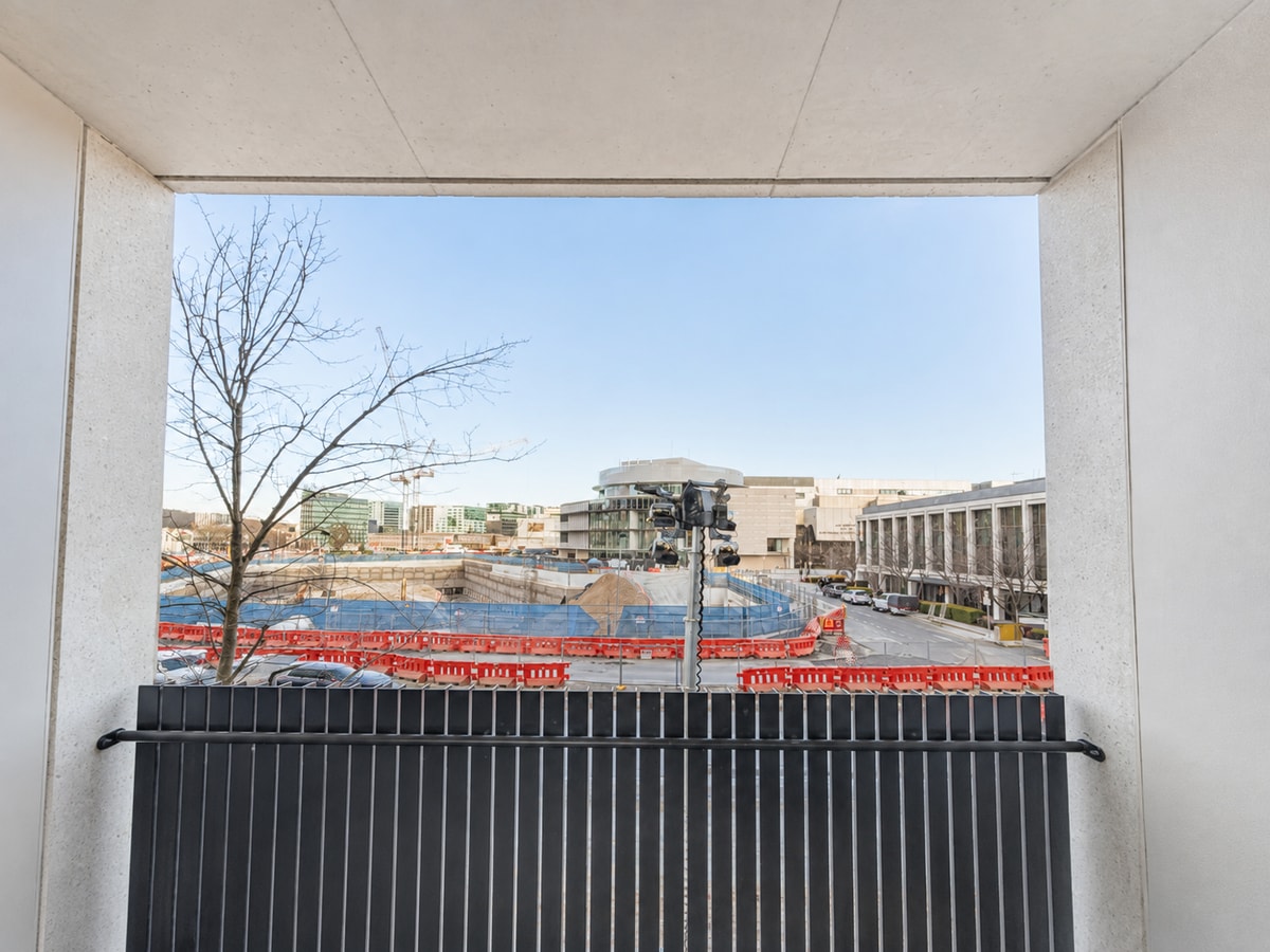 Central located 2 bedroom Apartment in Canberra 10 Serain Residences