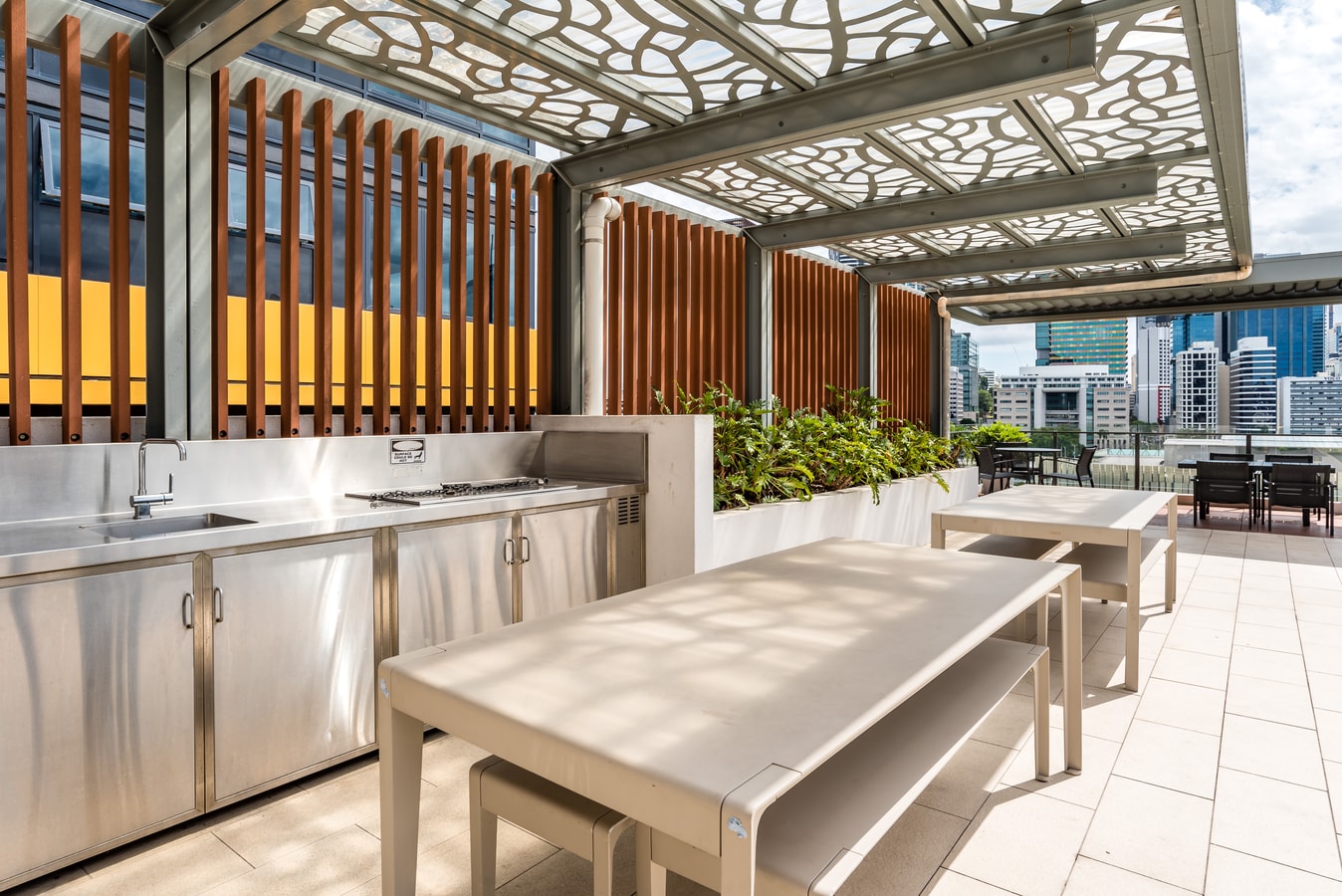 City-Center Cozy 2BDR Apartment with Parking 24 Serain Residences