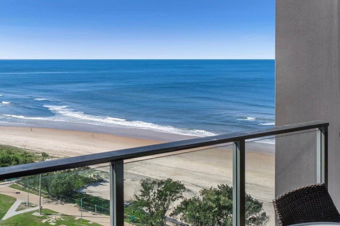 High-rise Oceanfront 1BR Apartment in Surfers 2 Serain Residences