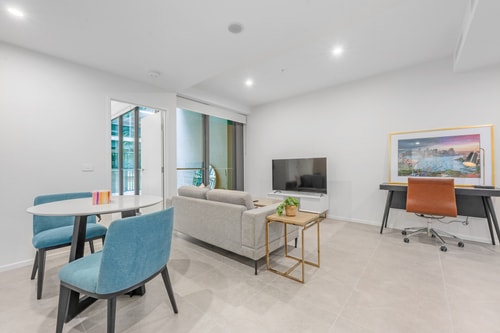 Chic Modern 1-Bedroom Apartment | Gym | Parking 2 Serain Residences