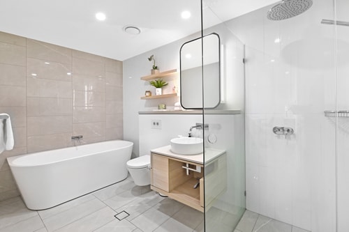 45th-Floor Waterview 2Bedroom | 3-Min Walk to Tram 21 Serain Residences