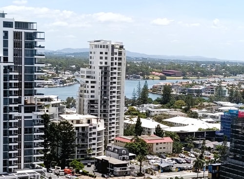 Cozy 2 Double-bed Room | Walk to Surfers Beach 6 Serain Residences