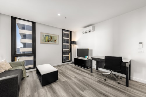 City View 2 bedroom Apt in the Heart of Melbourne 14 Serain Residences