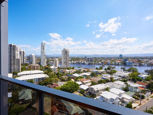 Spacious One bedroom Apartment In Surfers Paradise 2 Serain Residences