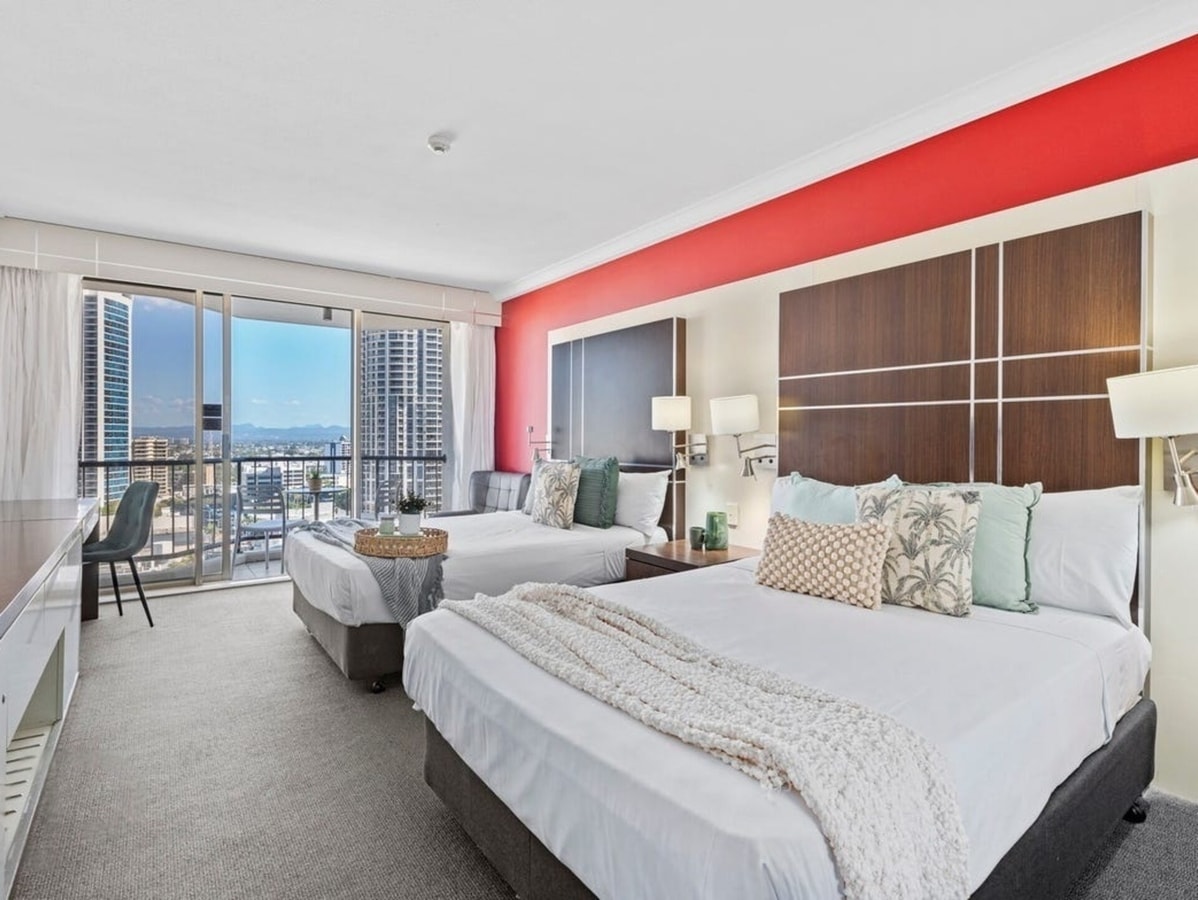 Central Located 2 Double-bed Hotel Room in Surfers 1 Serain Residences