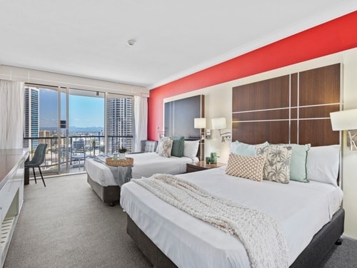 Central Located 2 Double-bed Hotel Room in Surfers 1 Serain Residences