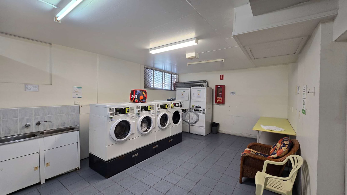 Beachside Ocean View 1BR Apartment Central Surfers 13 Serain Residences