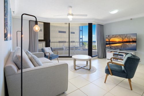 Beachside 1 Bedroom OceanView Apartment Broadbeach 1 Serain Residences