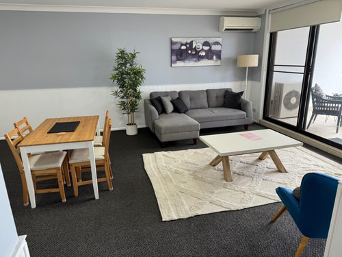 Modern 2Bdr Apt 7mins to Paramatta Train Station 7 Serain Residences