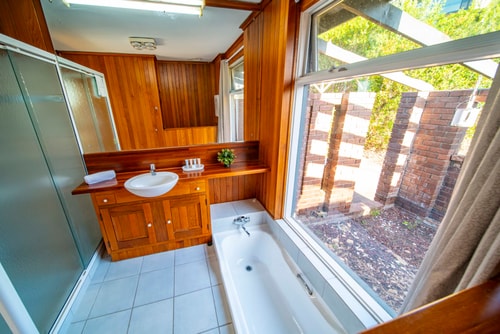 Tranquil Escape: The Gerald House Near the City 58 Serain Residences
