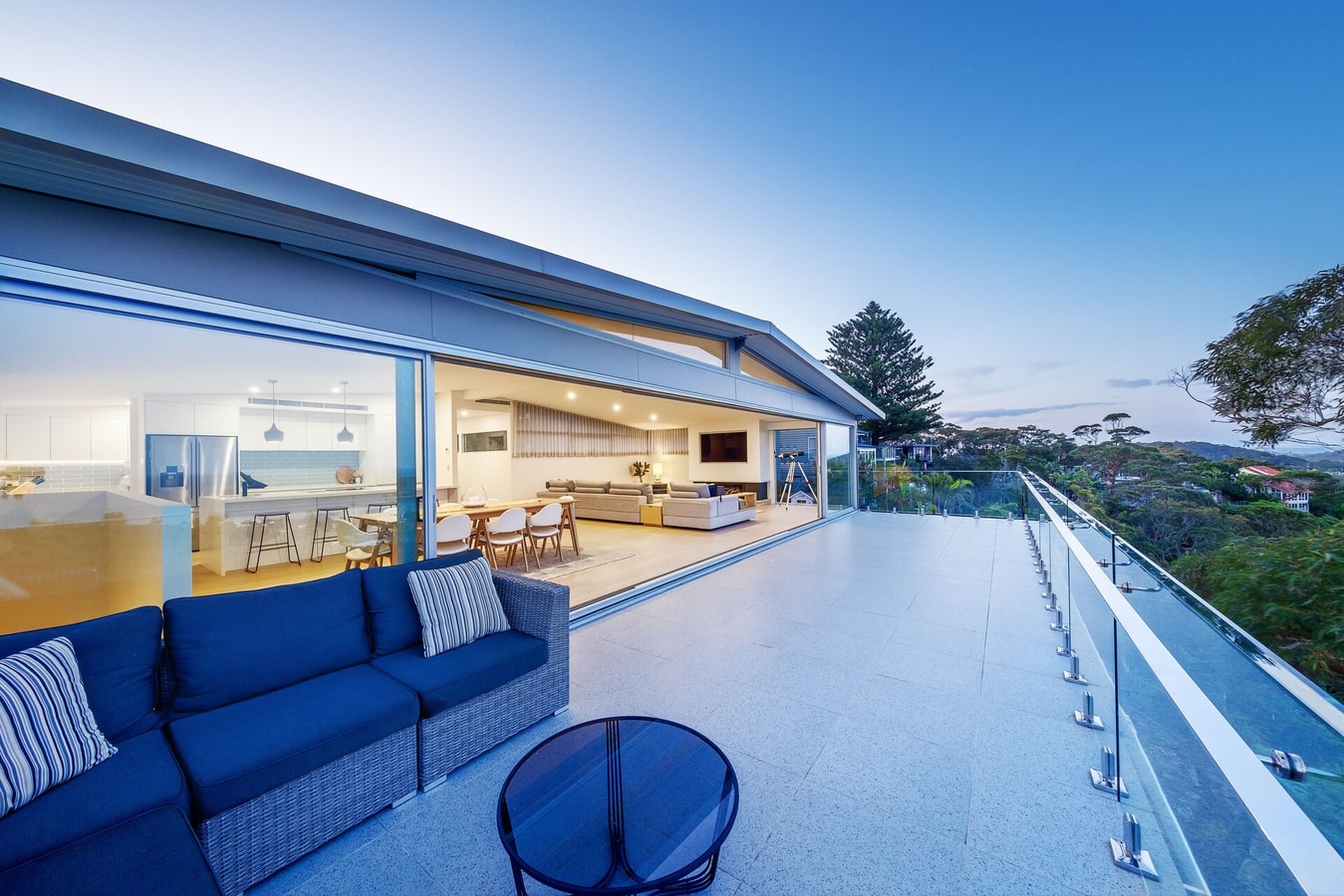 Costal Three-Storey Home with Panoramic Sea Views 11 Serain Residences