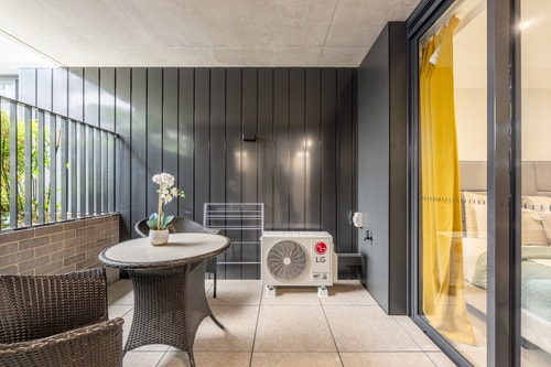Charming 1BDR Apartment in Dickson with Parking 10 Serain Residences