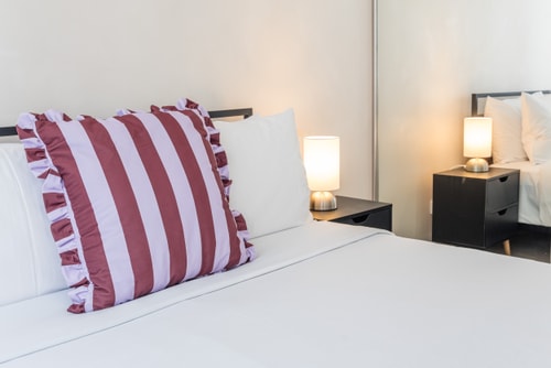 Prime Loc River Glimpse 2BR Walk to CBD w/Parking 23 Serain Residences