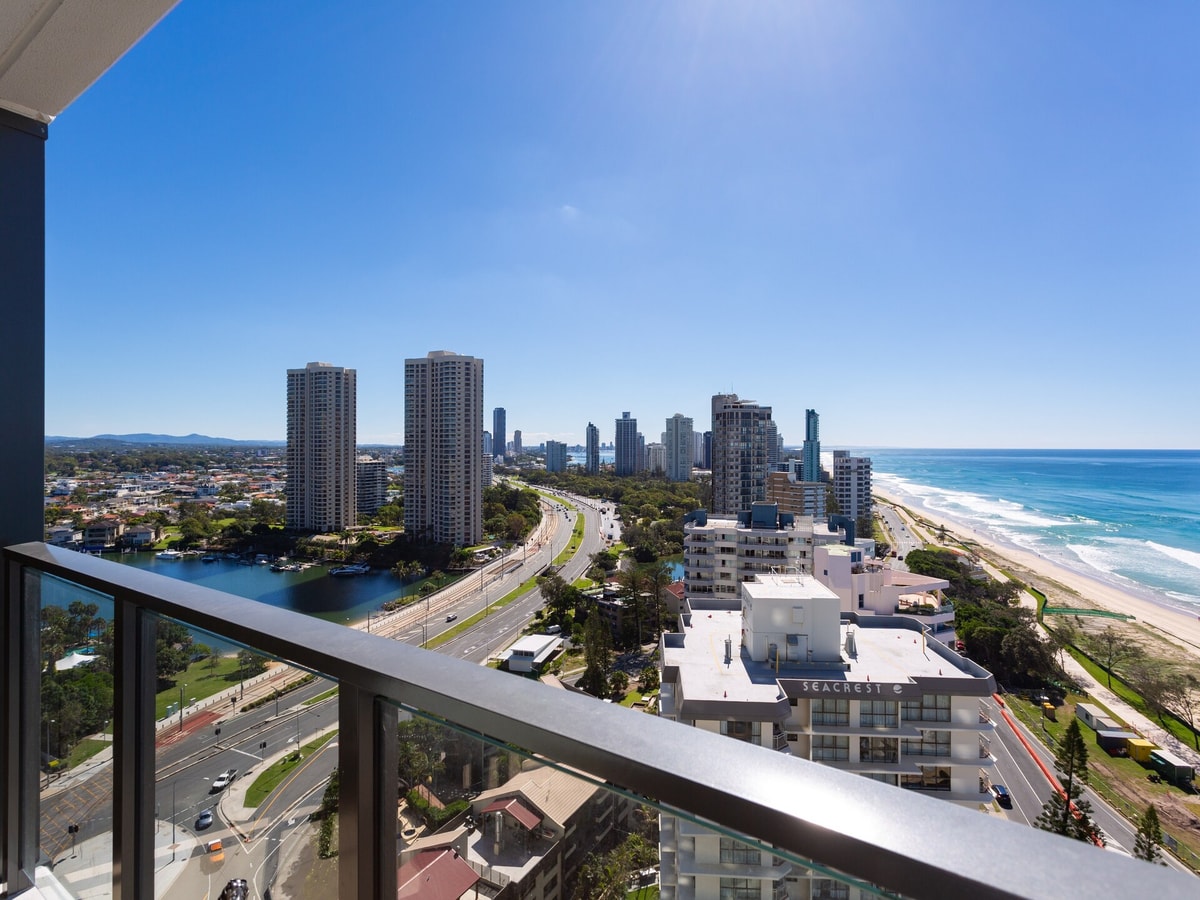 Boutique Beachside Ocean view Apartment 3 Serain Residences
