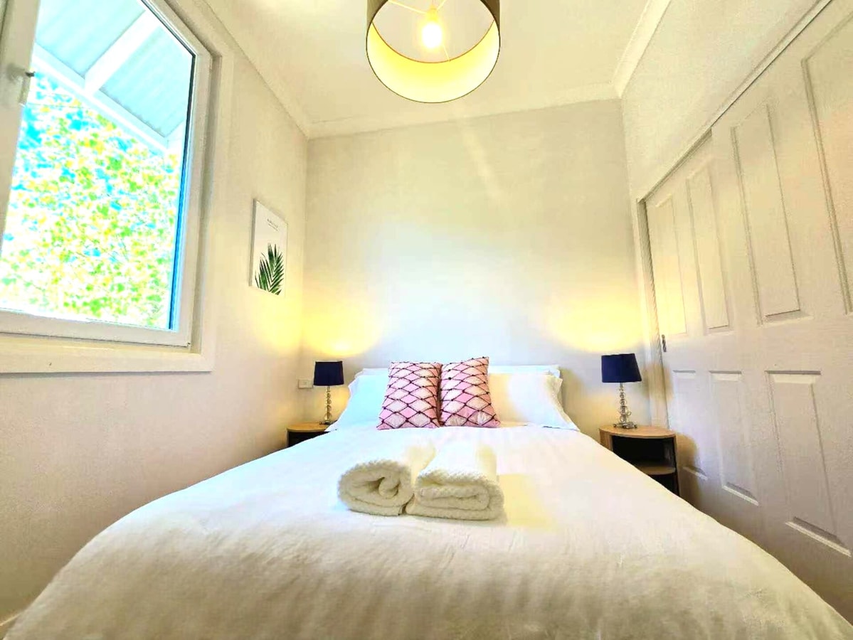 Tranquil Leura 3BDR Unit 3 Minutes to Shops 9 Serain Residences