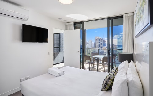 Spectacular Ocean View 1-bedroom Surfers Paradise 1 Serain Residences