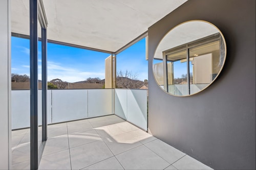 Modem One Bedroom Apartment on Northbourne Avenue 14 Serain Residences