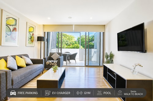 Three bedroom Villa in Central of Surfers Paradise 0 Serain Residences