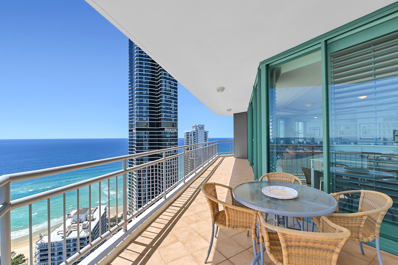 Panoramic Ocean View Sub-Penthouse Crown Surfers 3 Serain Residences